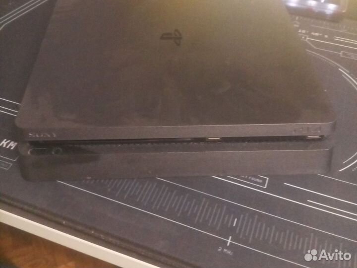 Игровая приставка ps4 slim