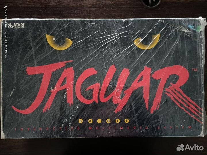 Atari Jaguar в коробке