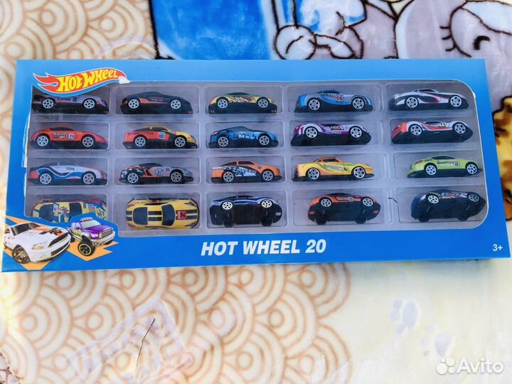 Машинки новые Hot wheels 10, 20