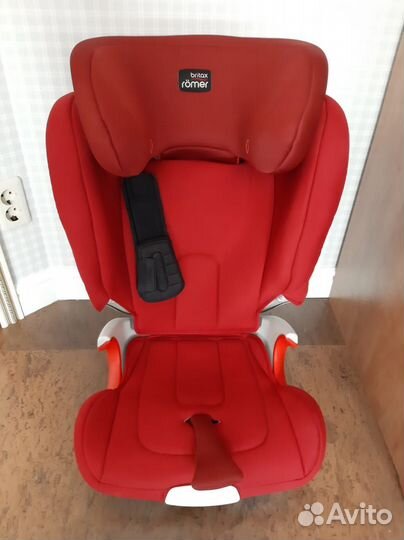 Детское автокресло 15 до 36 кг