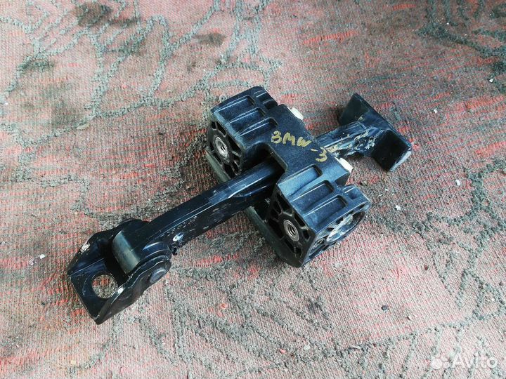 Ограничитель двери бмв 3