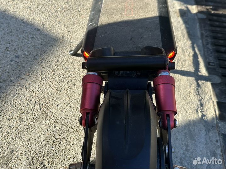 Электросамокат kugo x1