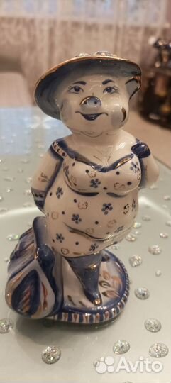 Фарфоровые статуэтки гжель