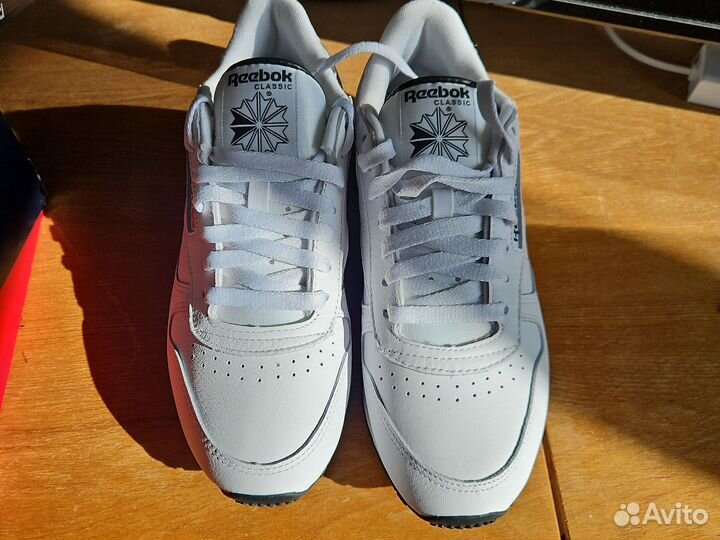 Кроссовки Reebok classic leather 40(us7,5) размер