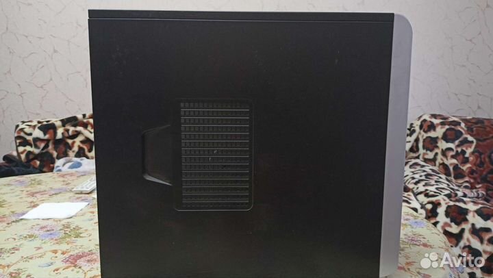 Корпус InWin EAR007