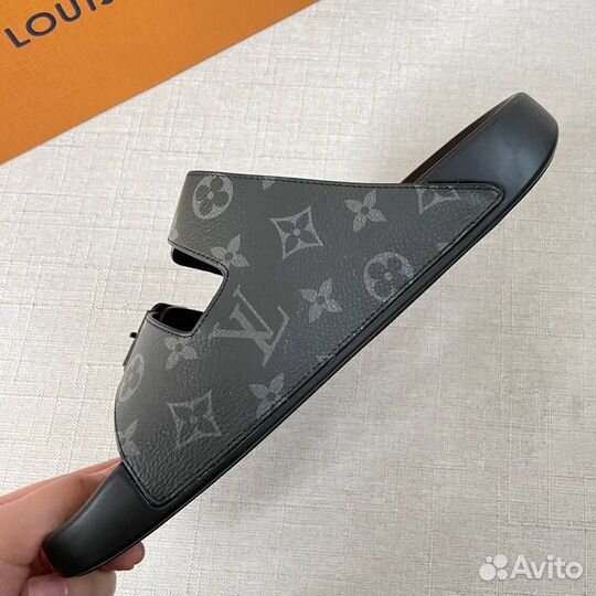 Мужские шлепанцы Louis Vuitton