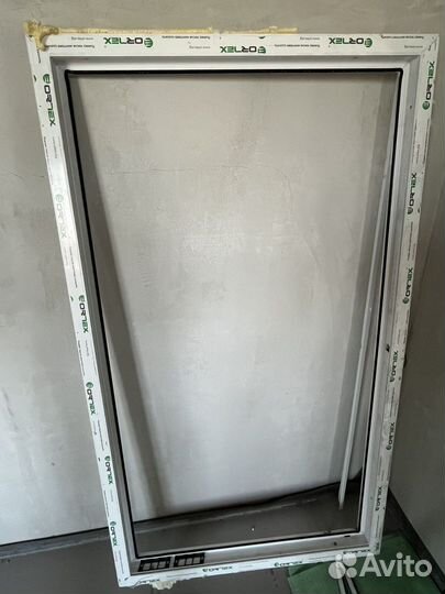 Пластиковая оконная рама Ortex и стекло