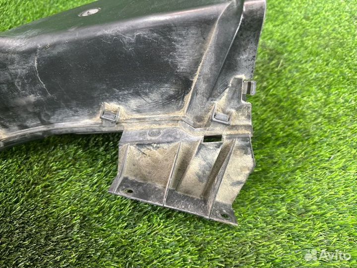 Воздуховод охлаждения тормозов передний правый Bmw