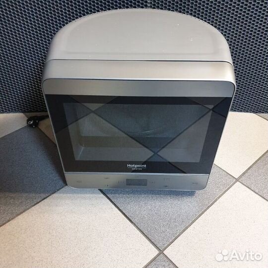 Микроволновая печь Hotpoint-Ariston mwha 1332x