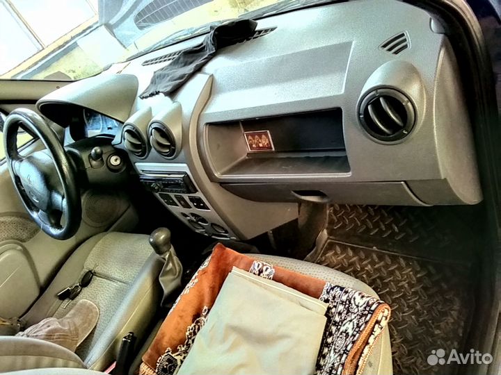 Renault Logan 1.6 МТ, 2007, 265 400 км