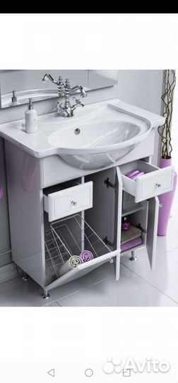 Тумба с раковиной для ванной комнаты