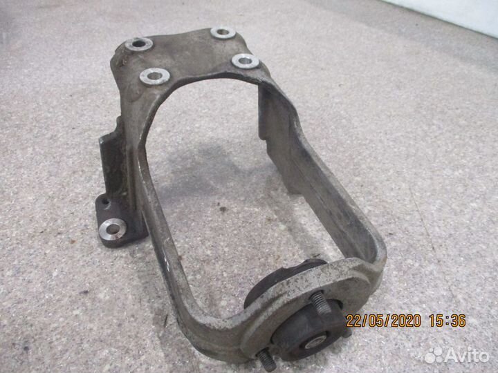 Кронштейн задней подвески кабины Scania 1518493