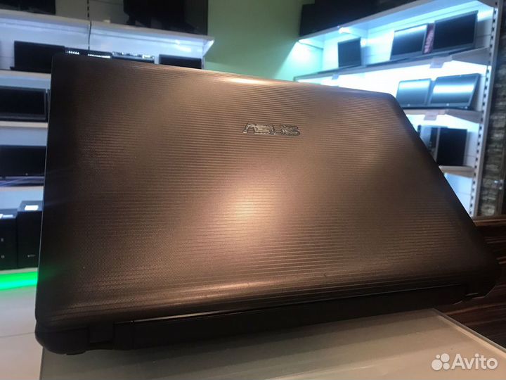 Ноутбук Asus металически Core i5 + GeForce