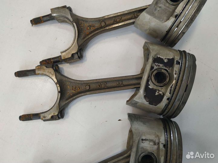 Hyundai Sonata Ef поршня g4gc