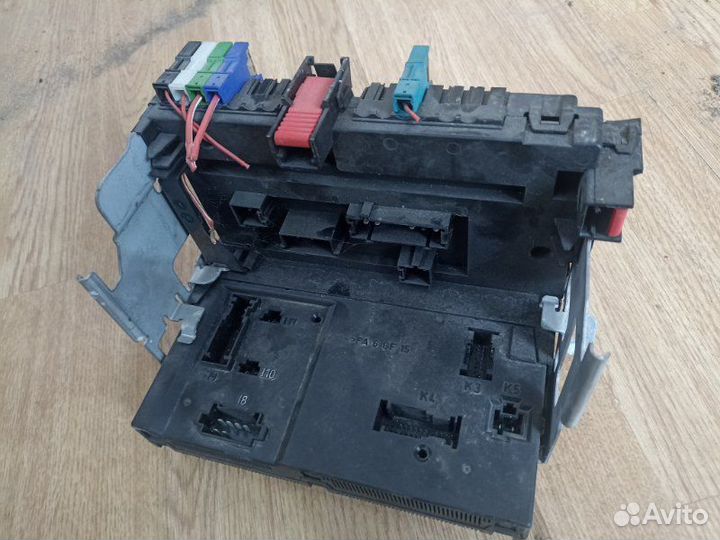 Блок предохранителей задний Mercedes-Benz S-Class