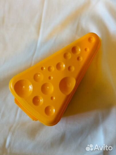 Набор контейнеров для хранения сыра и колбасы