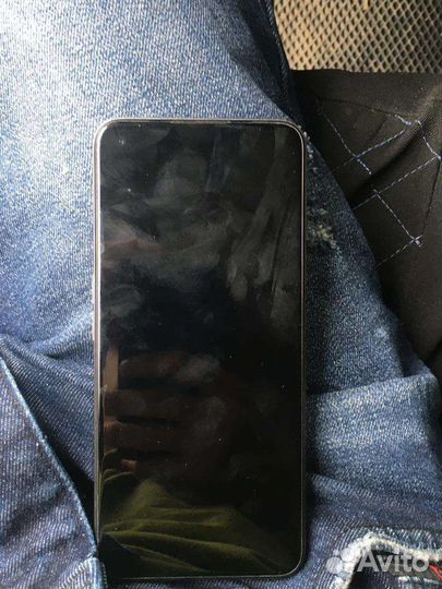 Realmi 8i