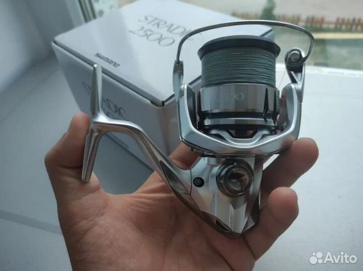 Катушка Shimano Stradic 19 2500 fl