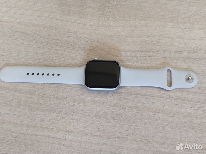 Apple watch series 8