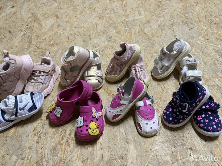 Обувь для девочки летняя