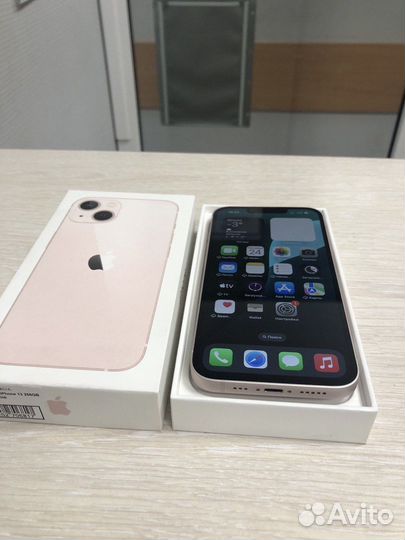 iPhone 13, 256 ГБ