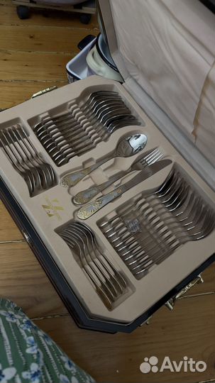 Набор столовых приборов Swisshome