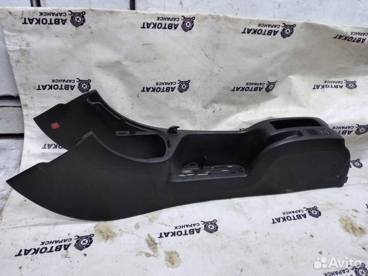 Центральная консоль Peugeot 307