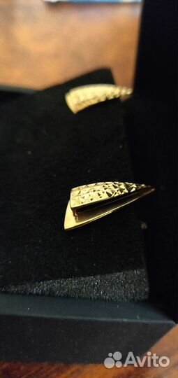 Золотые серьги