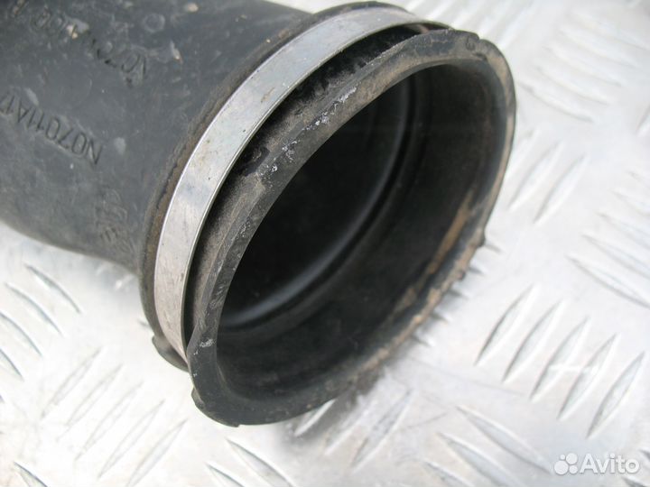 Патрубок воздушного фильтра Форд Куга 1 2.0d