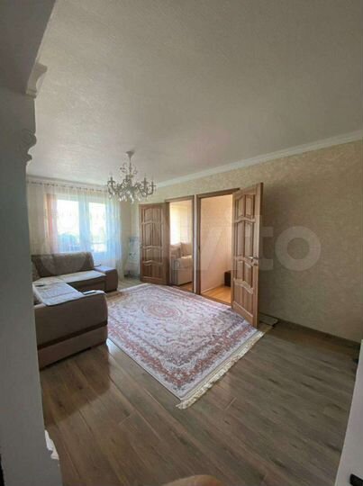 4-к. квартира, 70 м², 2/5 эт.