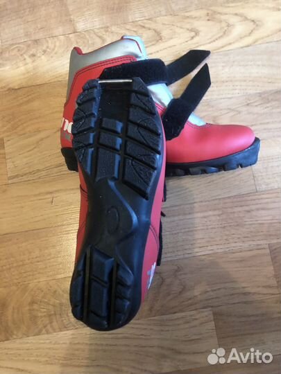 Лыжи беговые детские 140 с ботинками 34