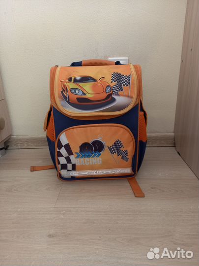 Рюкзак с ортопедической спинкой