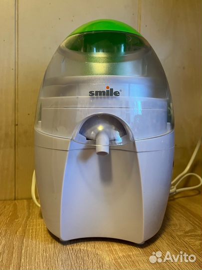 Соковыжималка Smile JE 2301