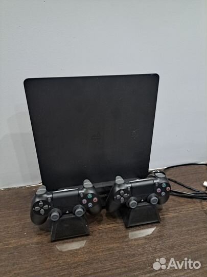 Sony playstation 4 PS4 slim