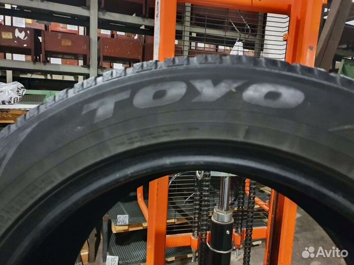 Toyo Observe GSi-5 235/60 R18