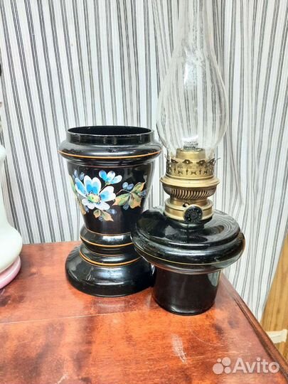 Керосиновая лампа старинная