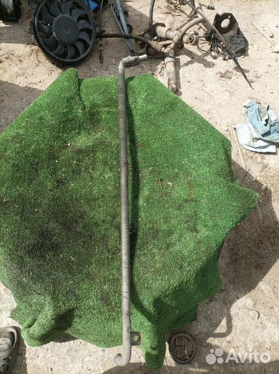 Радиатор гура Volkswagen Transporter Т4 2.4 AAB