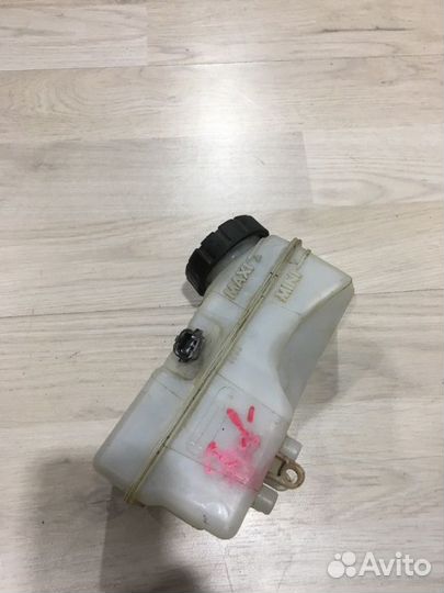 Бачок тормозной жидкости Renault logan 2