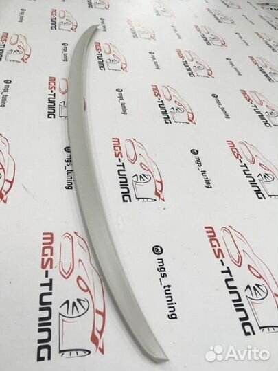 Спойлер на крышку багажника Audi A4 B9 Тайвань