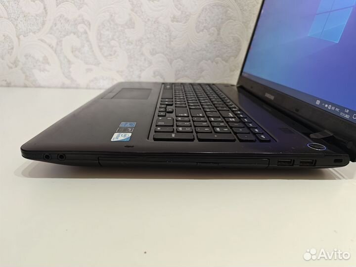 Samsung 350Е7С(8gb/SSD/17.3)