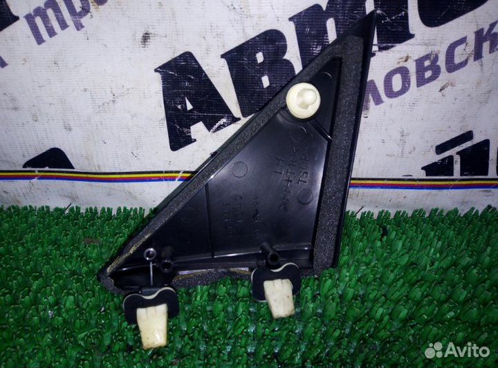 Накладка на зеркало внутренняя левая Toyota