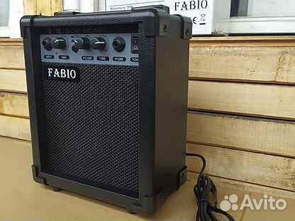 Электрогитара Stratocaster и комбик 10W(Новый)