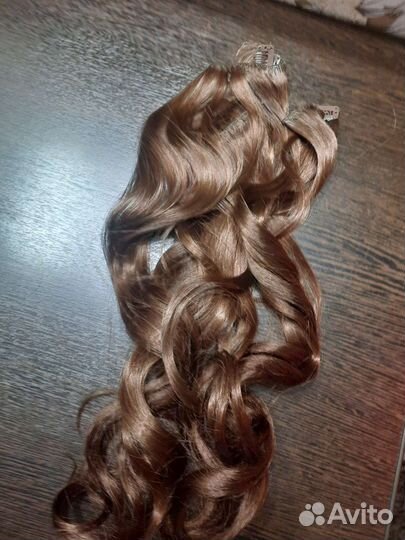 Волосы на заколках искусственные