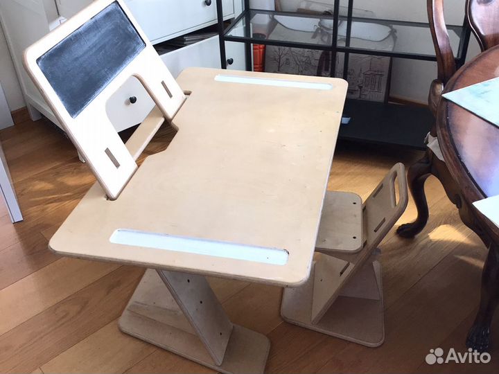 Парта-мольберт, трансформер