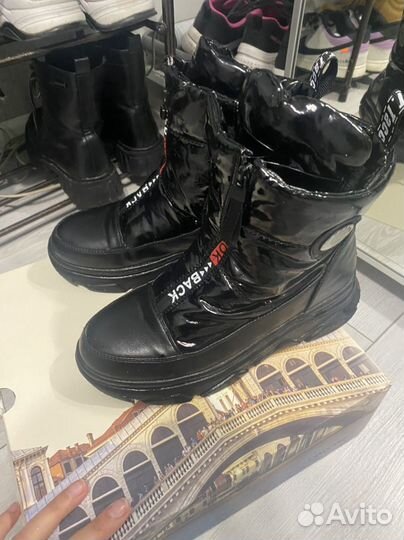 Ботинки зимние дутики 39 размер женские