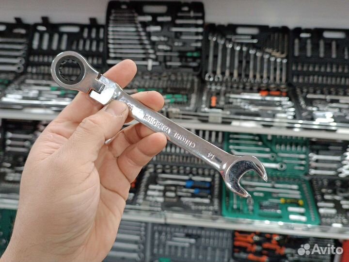 Набор ключей шарнирных с трещоткой 8-19 мм