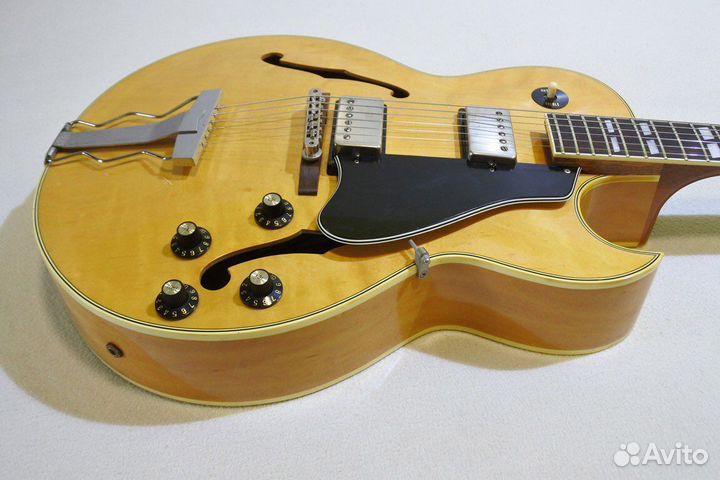 Greco FA-95(Gibson ES-175)