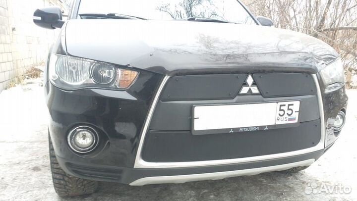 Mitsubishi Outlander II рестайлинг зимняя заглушка