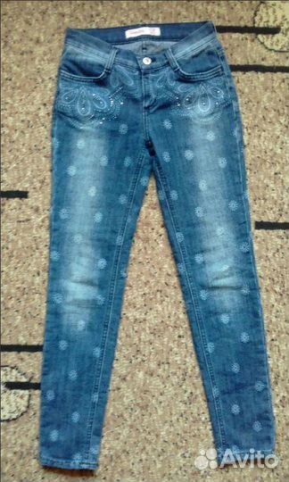 Джинсы девочке
