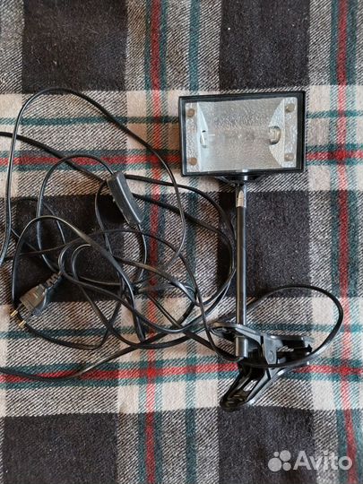 Прожектор переносной галогеновый